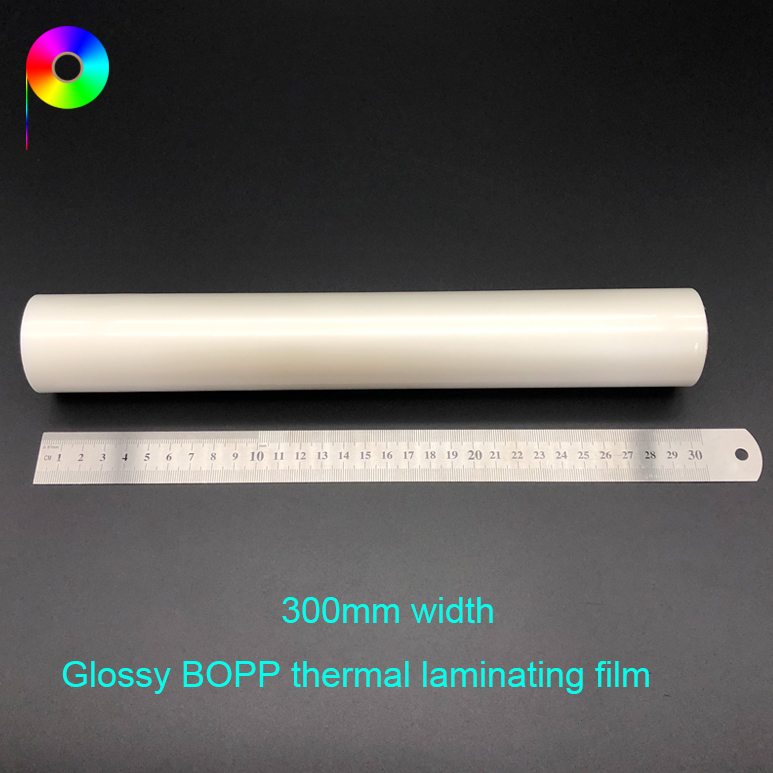 25.4mm Paper Core Corona Treatment 18 micron Gloss BOPP Laminating Film for Shopping Bags Lamination